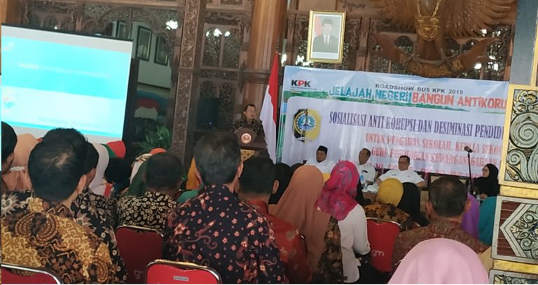 SMA Al Azhaar Tulungagung Dukung Pendidikan Anti Korupsi